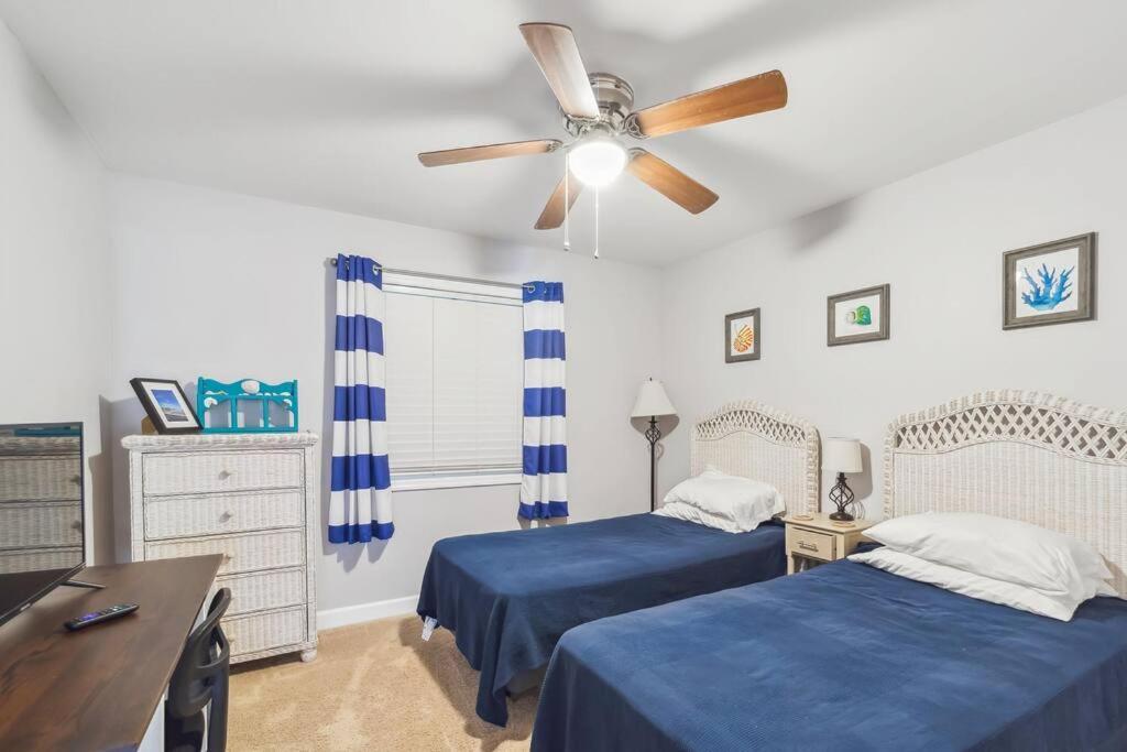 Right Across Beach Pool View Private Balcony By Zen Living Short Term Rental Myrtle Beach Exterior foto